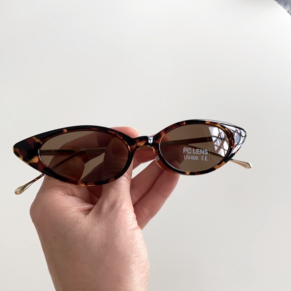 Cat Eye Sunglasses Oval Metal Frame Brown color main image 5